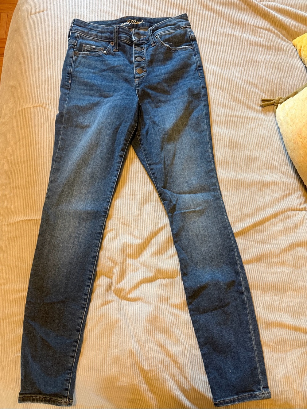 Universal Thread 00 Dark Blue High-Rise Button-Fly Women’s Jeans